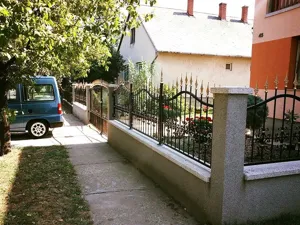 Kovácsoltvas / alumínium kerítés referencia – Tore.hu